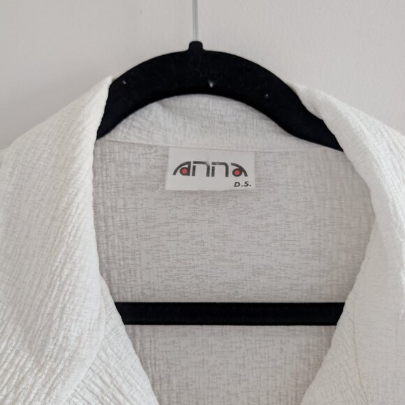 VINTAGE - white creme button up - Picture 2 of 8